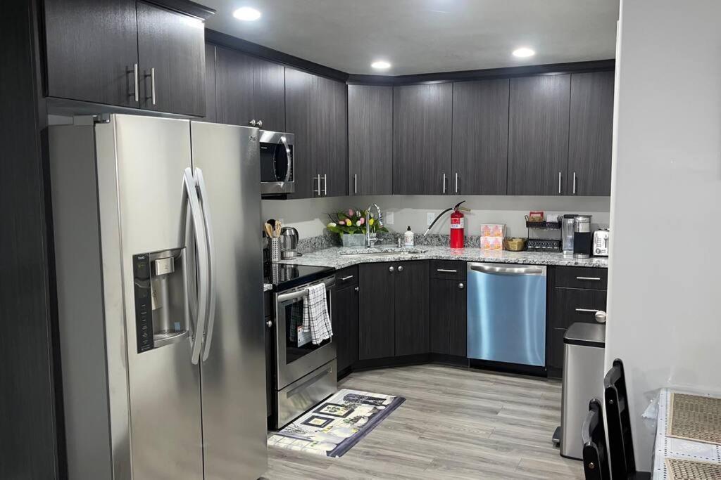 Exotic Basement Apartment, Fully Furnished Прово Екстериор снимка